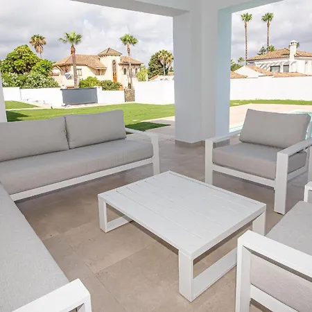 Las Lomas Sotogrande Villa *